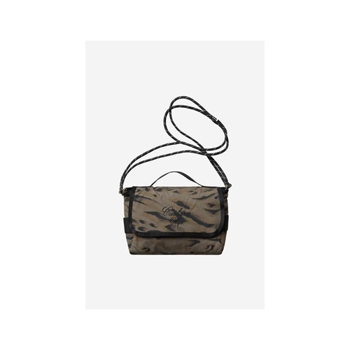 Travon Shoulder Bag Duck Feather Print C