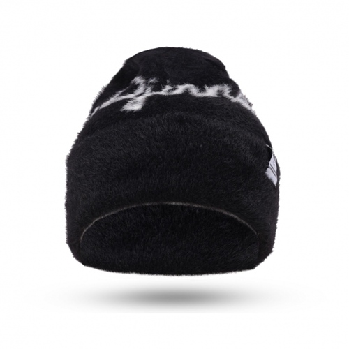 Hairy Beanie Tag Black