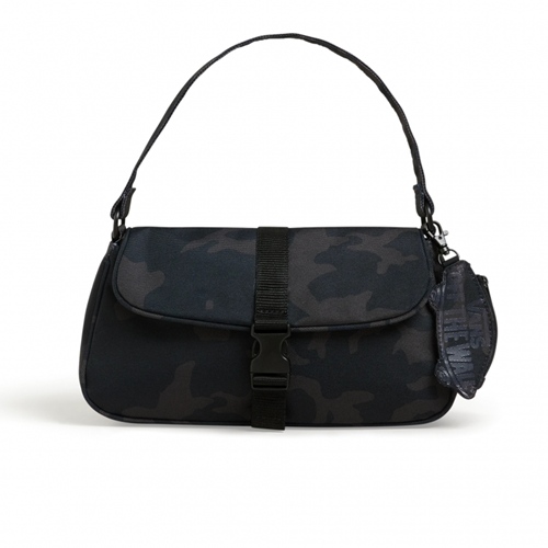 Hooked On Bag Black Camo