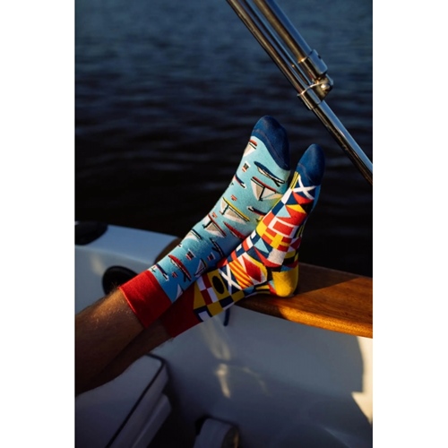 Many Mornings Socken Yacht Club