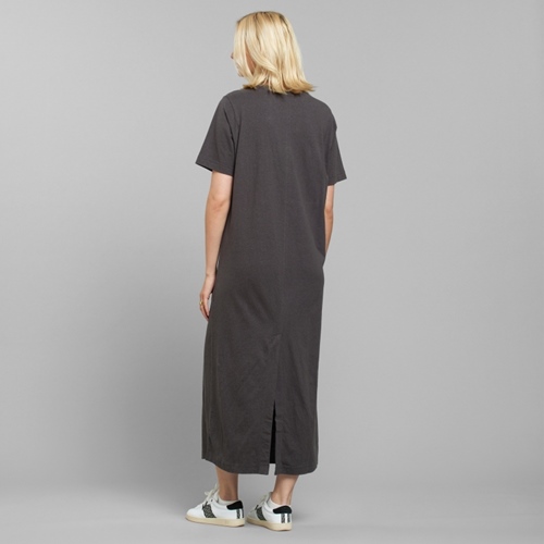 Lammhult Dress Charcoal Forged Iron